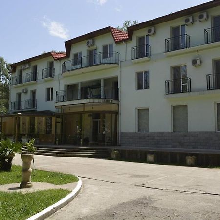 Imeri Park Hotel Kutaisi Exterior photo